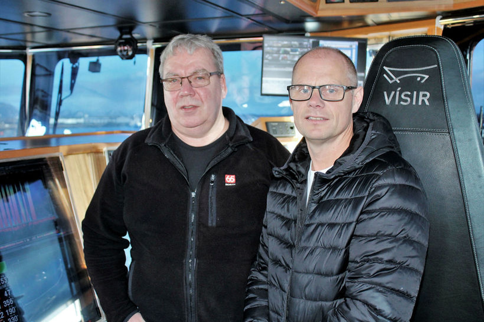 Ólafur Óskarsson til vinstri og Óli Björn Björgvinsson í brúnni …