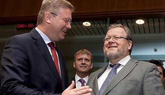 Spilin ættu að liggja á borðinu í lok árs