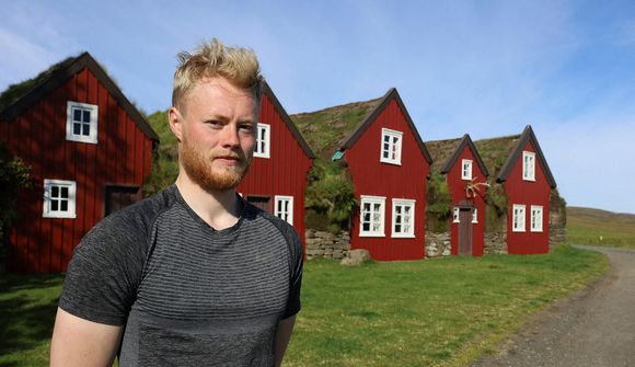 Moldrok í hitanum á Vopnafirði