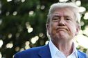 Donald Trump Bandaríkjaforseti fyrir utan Hvíta húsið í Washington-borg.