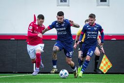 Vestri hóf Bestu deildina á óvæntu jafntefli gegn Val á Hlíðarenda. Diogo Montiel og Anton …