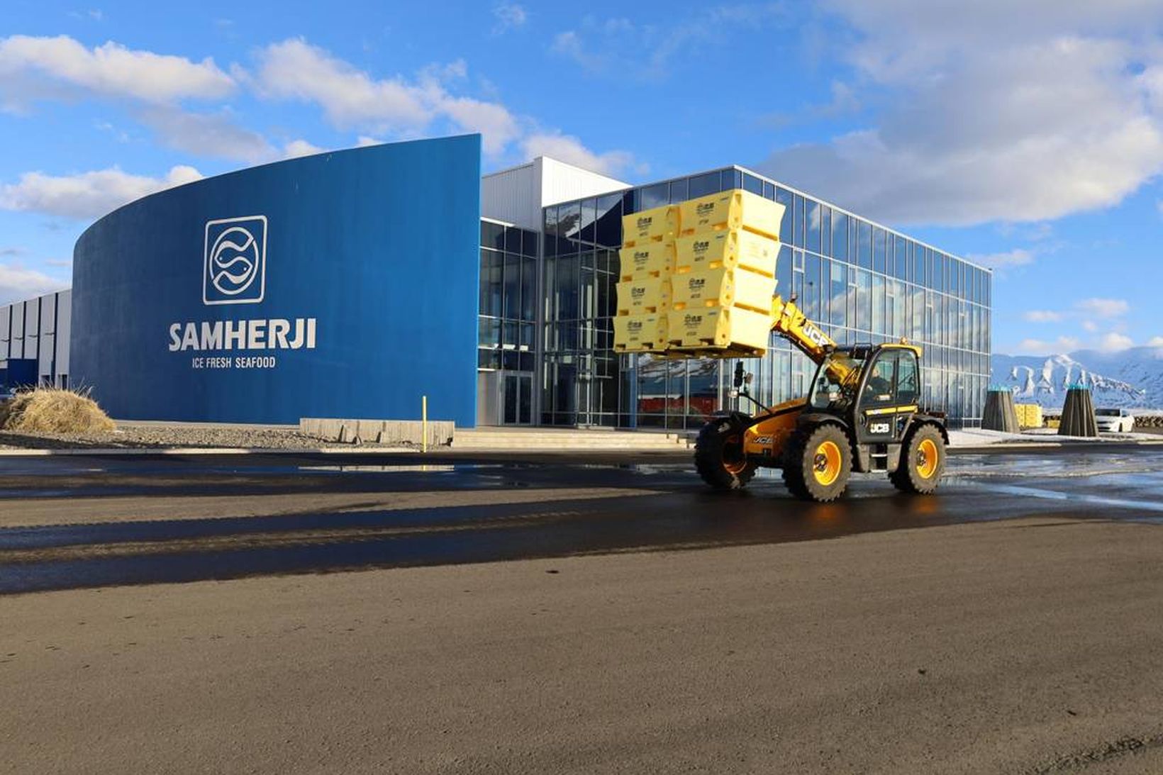 Áætlað er að nýja landeldisstöðin muni geta framleitt allt að …