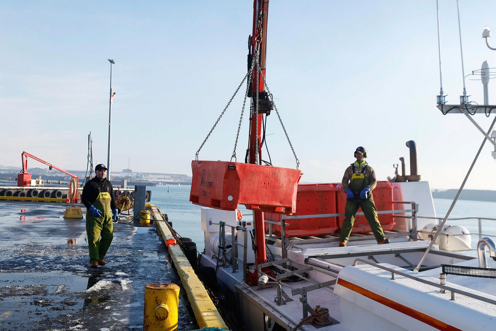 Afli íslenska fiskiskipaflotans var 9% meiri í mars síðastliðnum en …