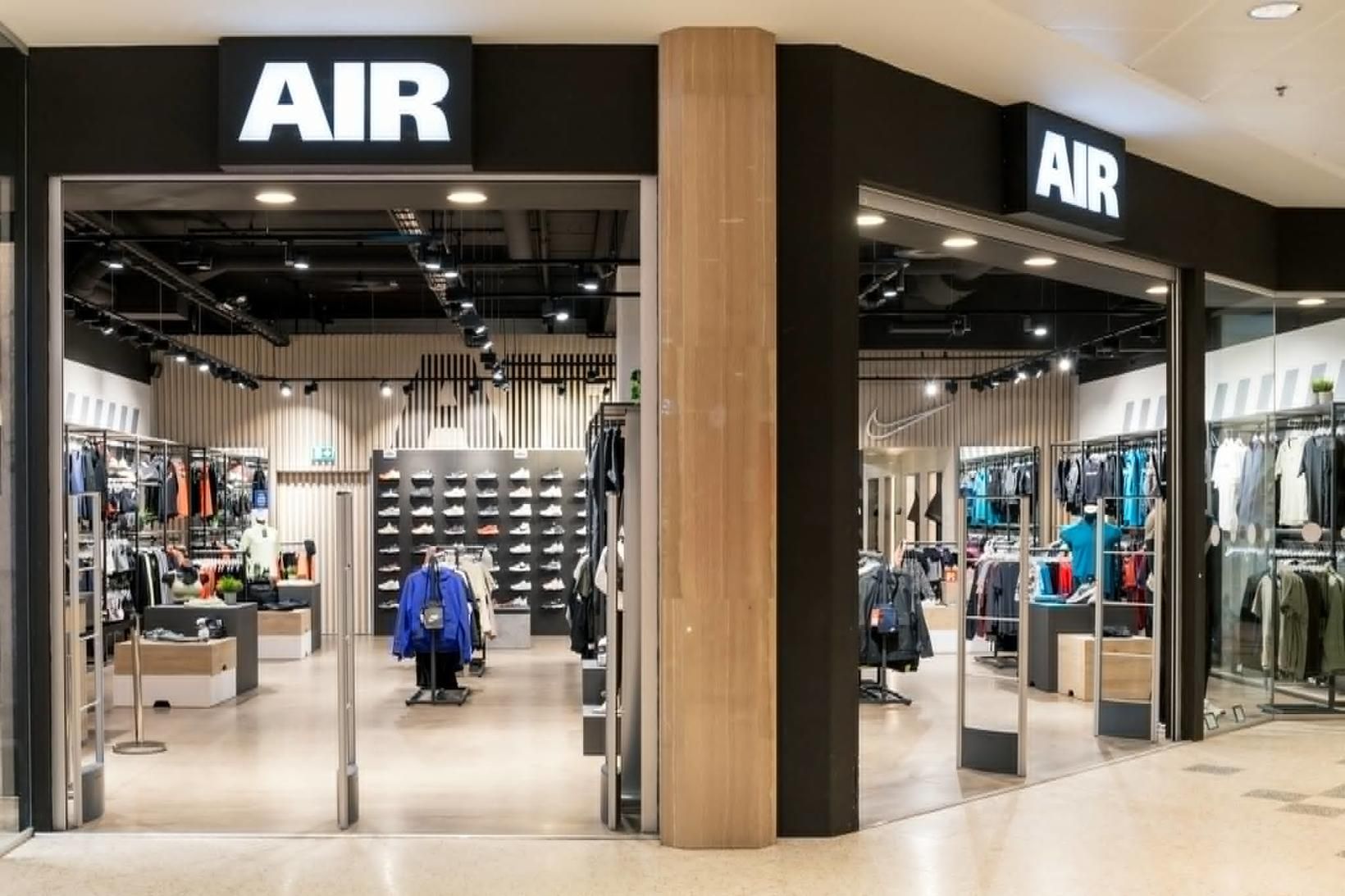 Verslun Air lokar í Kringlunni