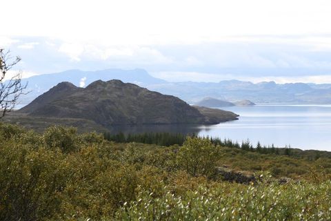 Lake Þingvallavatn.