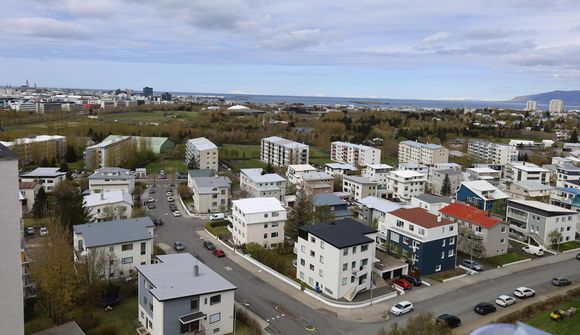 Verðbólga lækkar í 9,7 prósent