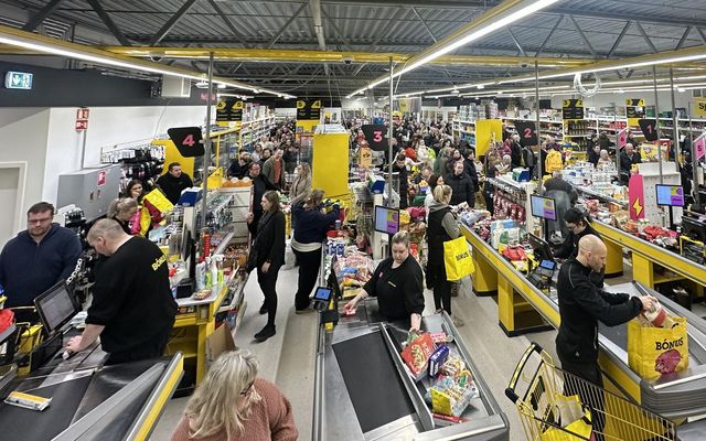 Þjófar velja oft tíma þegar margt er um manninn í verslunum til að láta greipar …