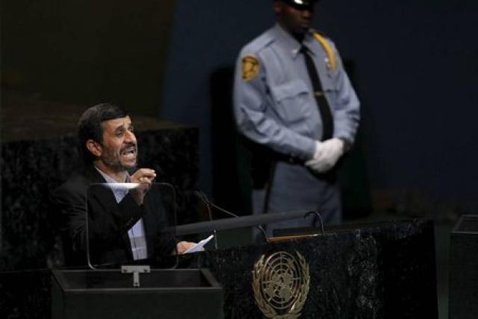 Ahmadinejad flytur ræðu sína í höfuðstöðvum SÞ í kvöld.