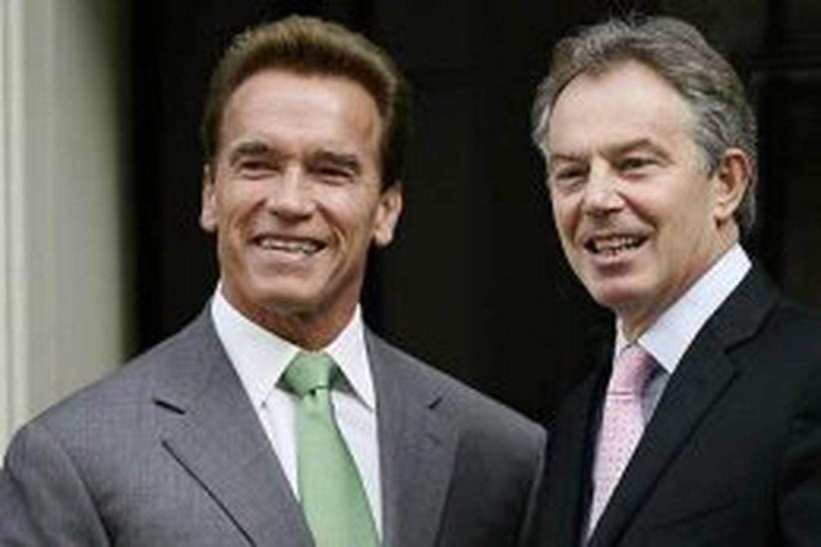 Arnold Schwarzenegger er síðasti erlendi embættismaðurinn sem Blair fundar með …