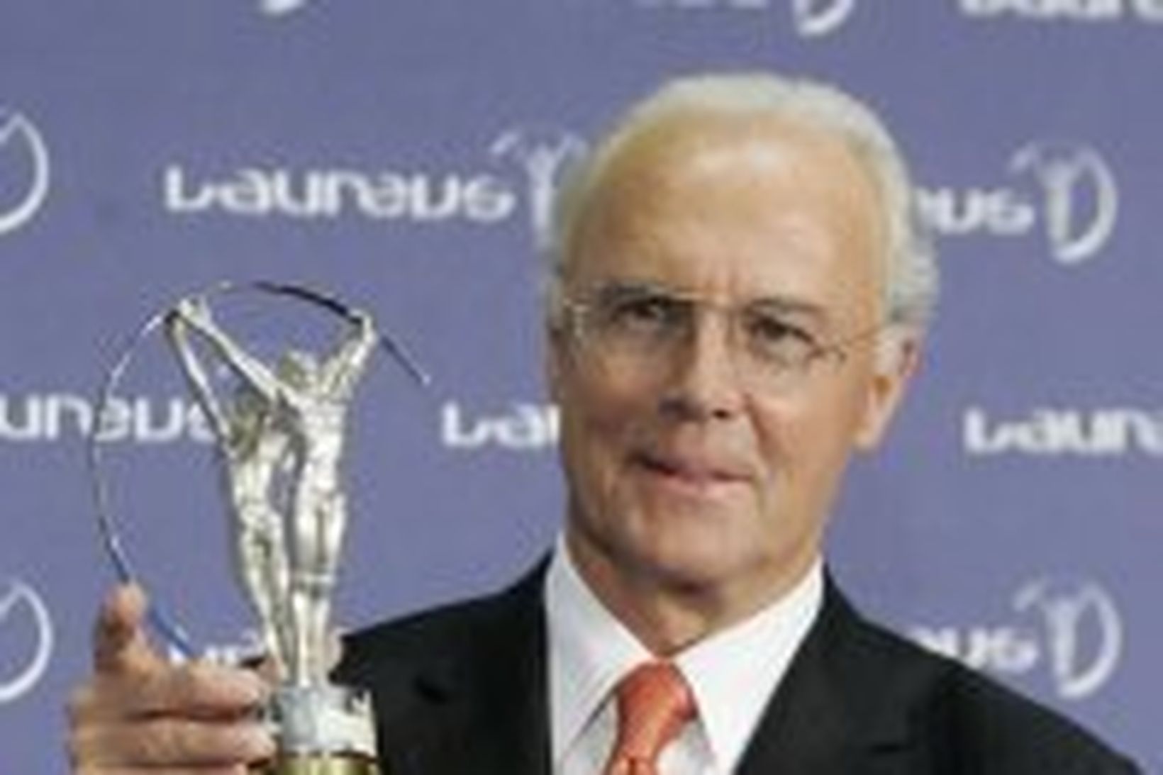 Franz Beckenbauer segir að Lehmann geti aldrei unnið ef hann …