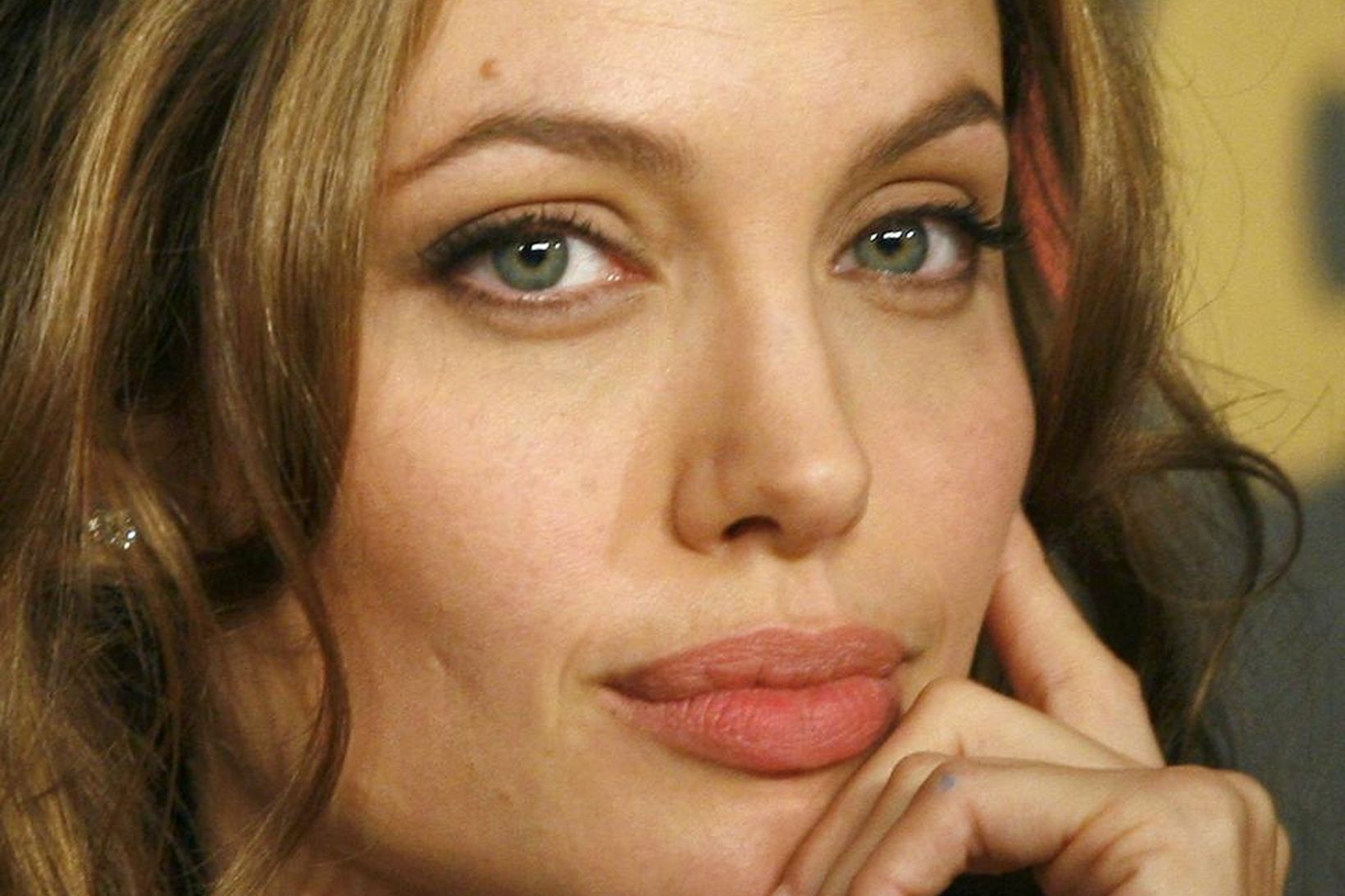 Angelina Jolie varð 46 ára á dögunum og fagnaði því …