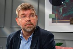 Efnahagshorfur Jón Bjarki Bentsson aðalhagfræðingur Íslandsbanka segist vera svartsýnni á verðbólguhorfur en Seðlabankinn.