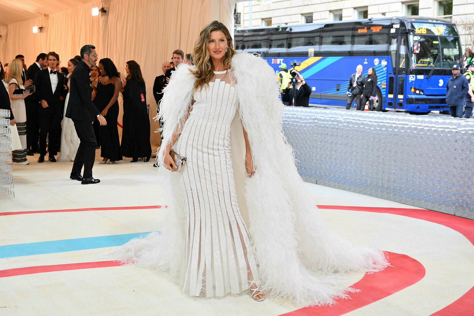 Brasilíska ofurmódelið Gisele Bundchen þegar hún mætti til Met Gala-viðburðarins …