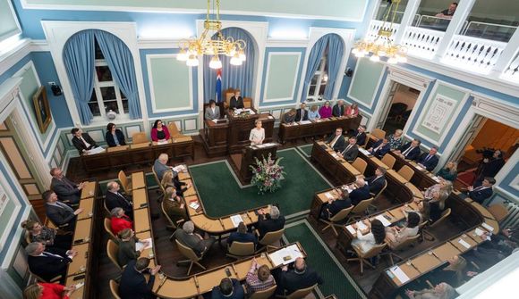 Metnaður ráðherra meiri en tímarammi