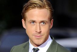 Ryan Gosling er í hljósmevitinni Dead Man's Bones sem þykir nokkuð góð.