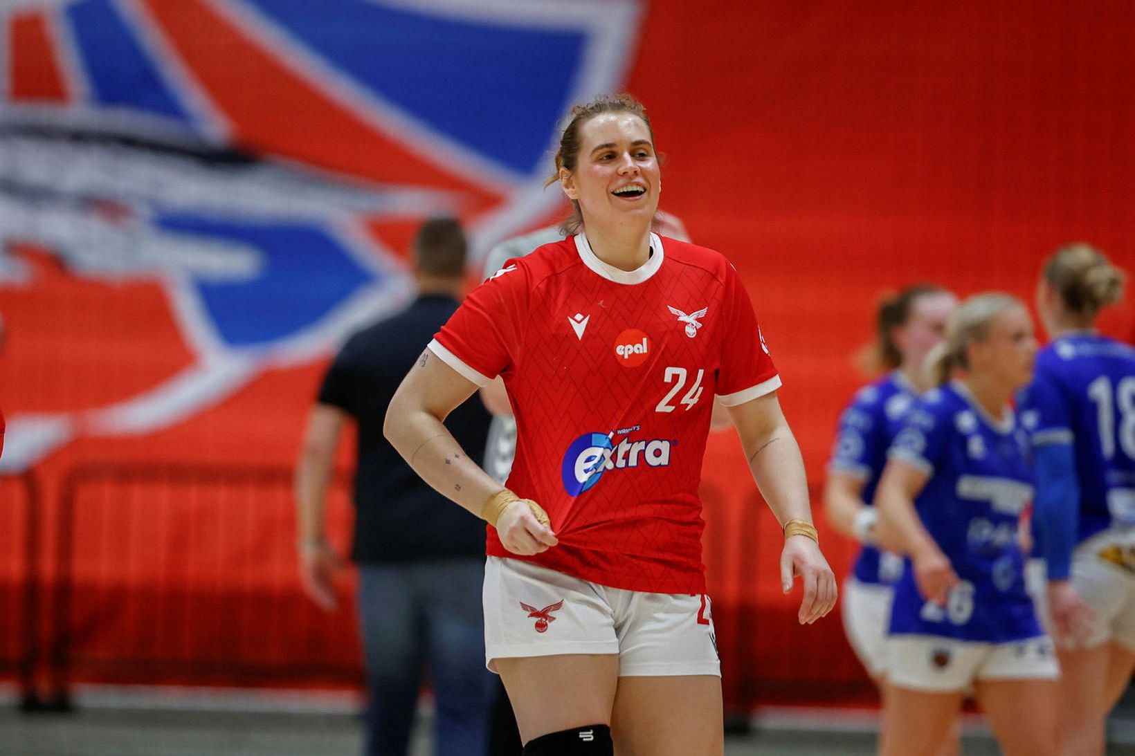 Pabbi heldur með mér en ekki Val