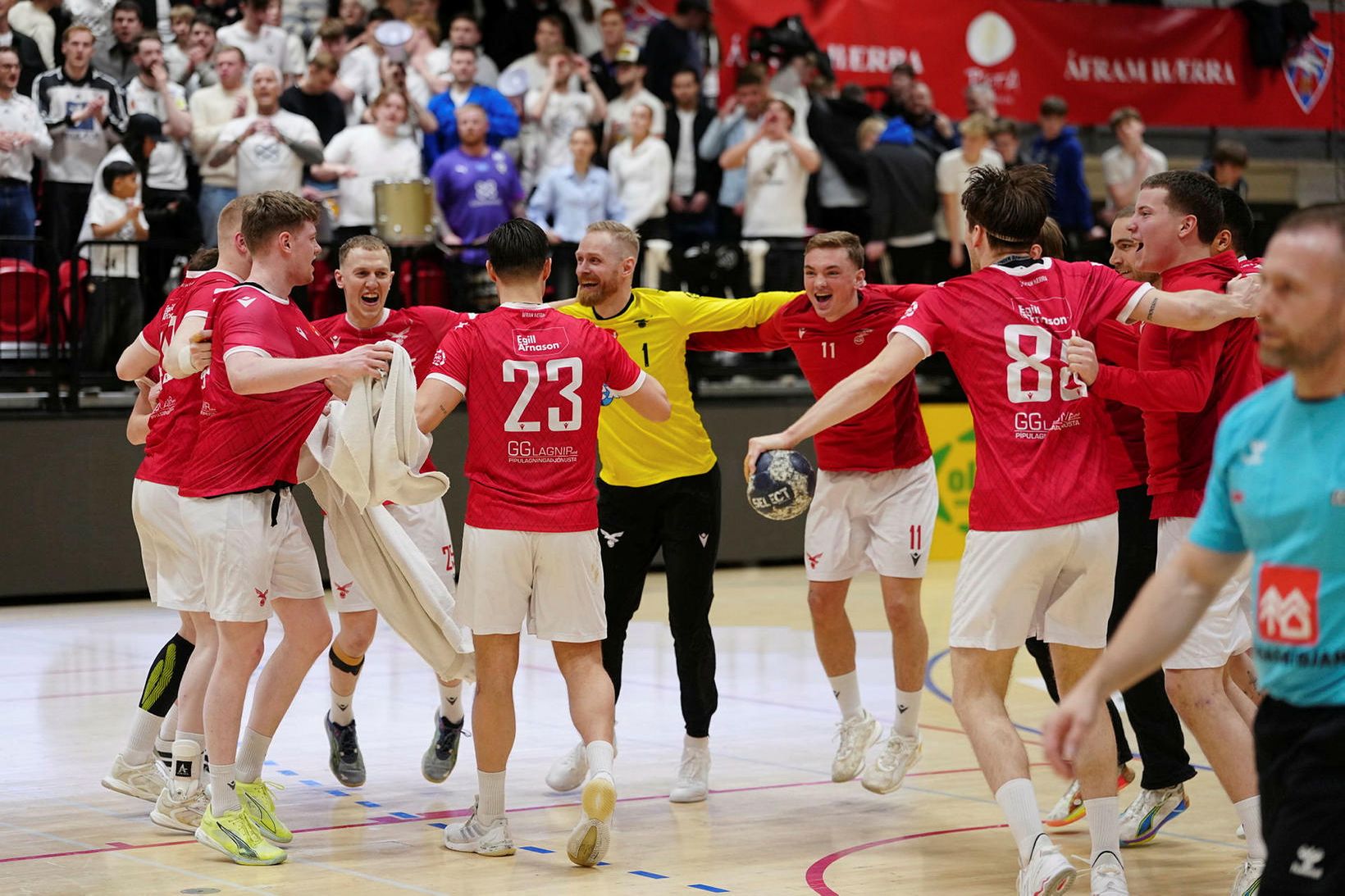 Valsmenn sigri frá Íslandsmeistaratitlinum