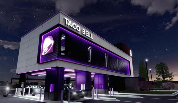 Tveggja hæða Taco Bell-„take-away“ í burðarliðnum