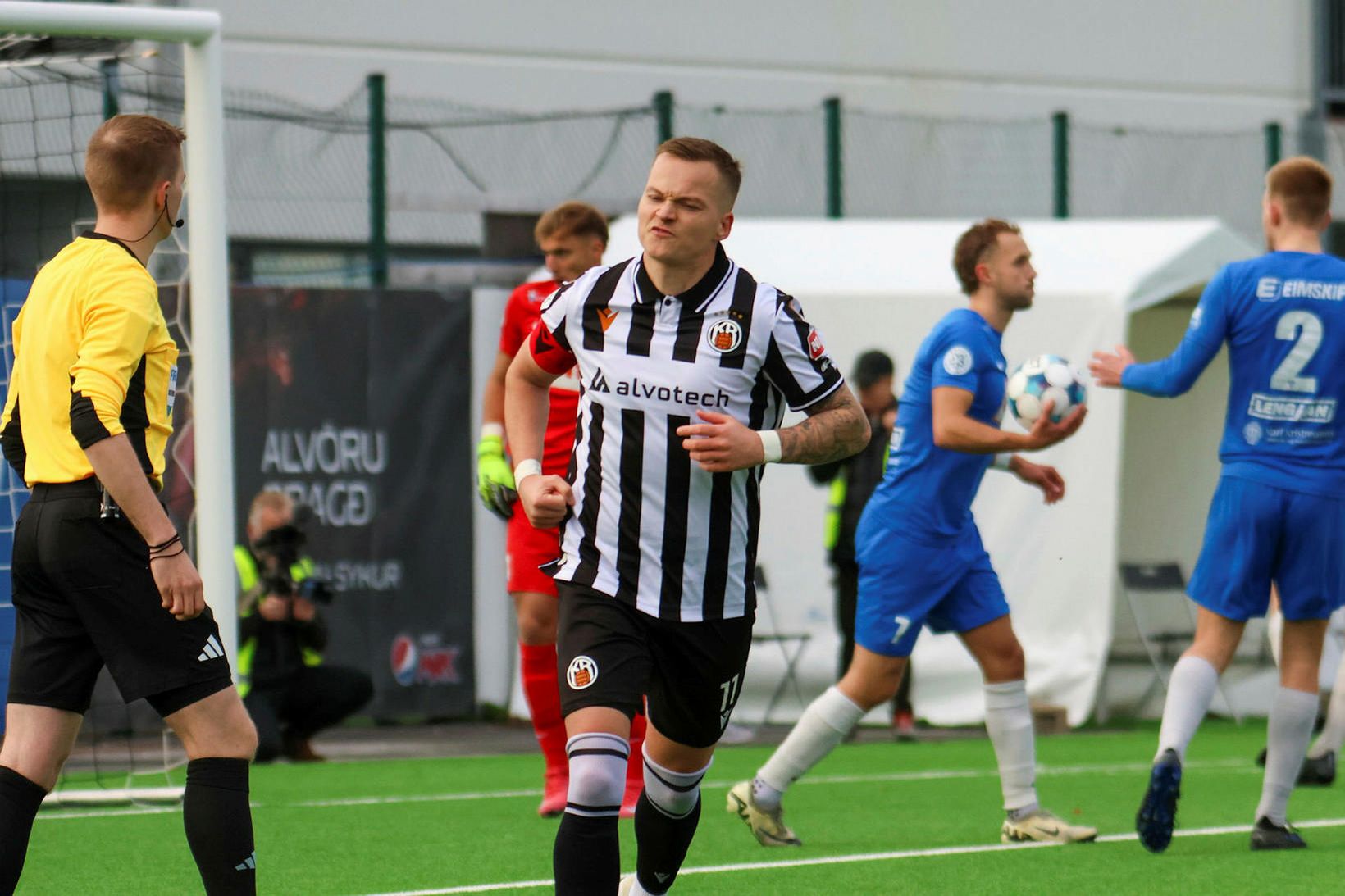 Aron, Hólmar og Lúkas aftur í liði umferðarinnar