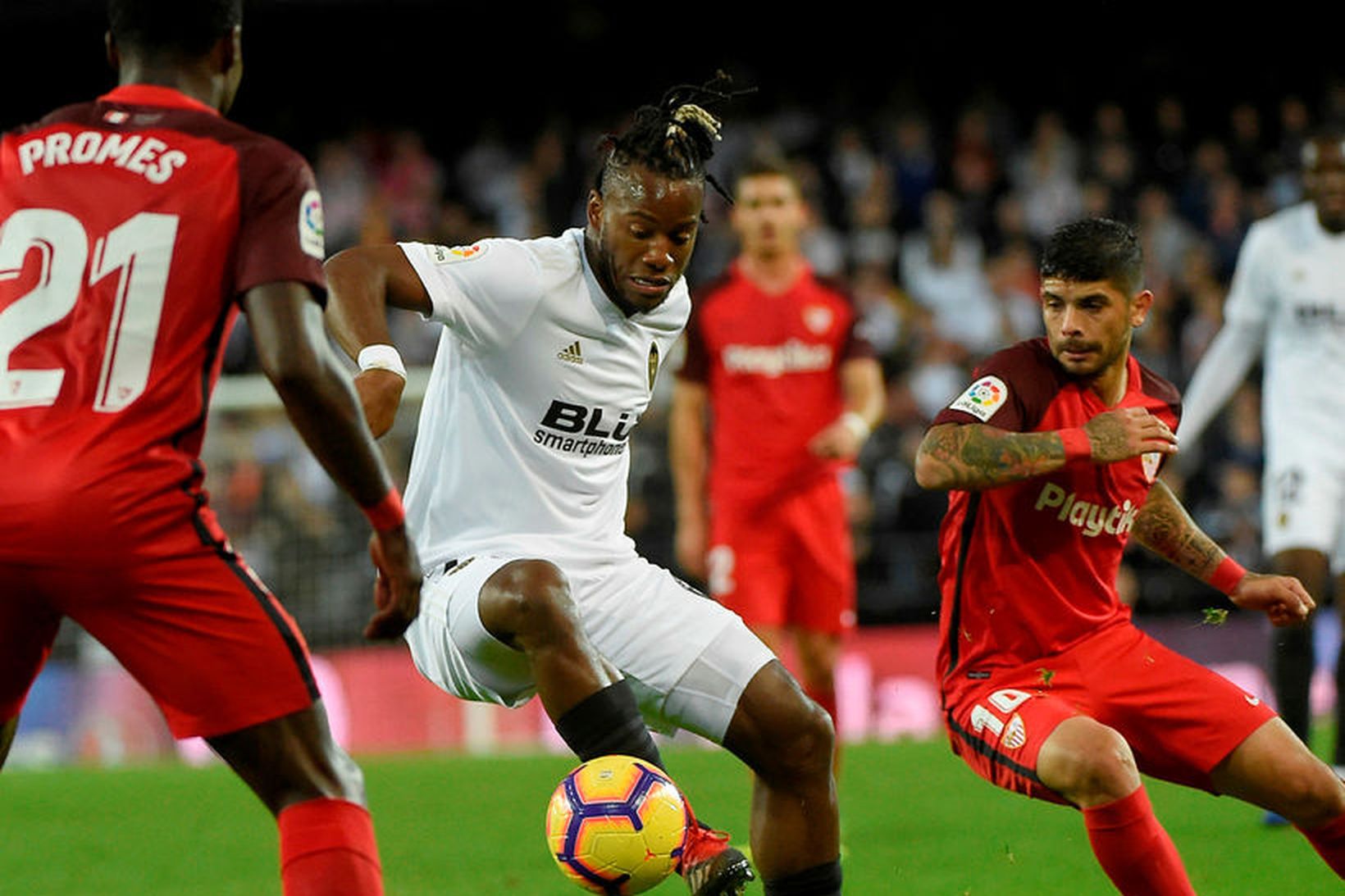 Batshuayi í leik með Valencia.