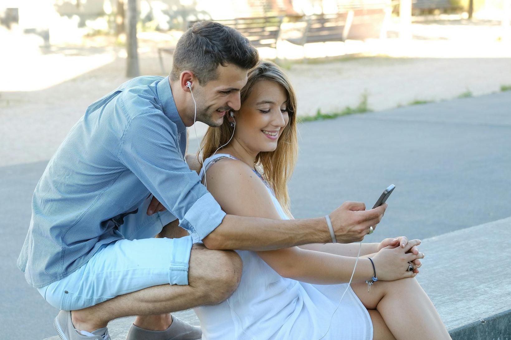 Nýtt æði á TikTok heitir „Date With Me“ þar sem …