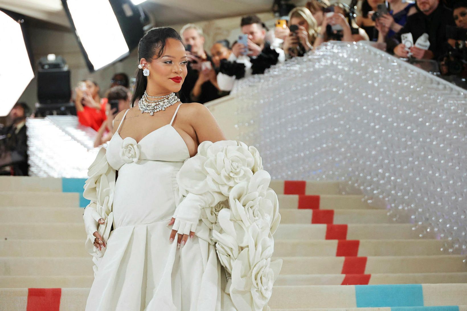 Rihanna skartaði sínu fegursta á Met Gala.