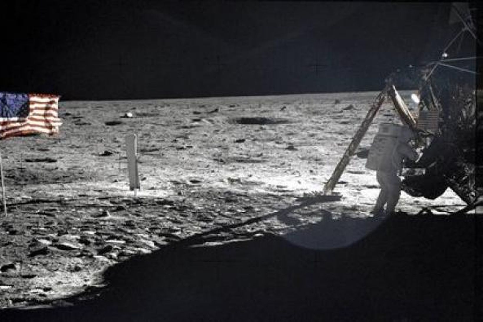 Neil Armstrong gengur á tunglinu fyrir 40 árum.