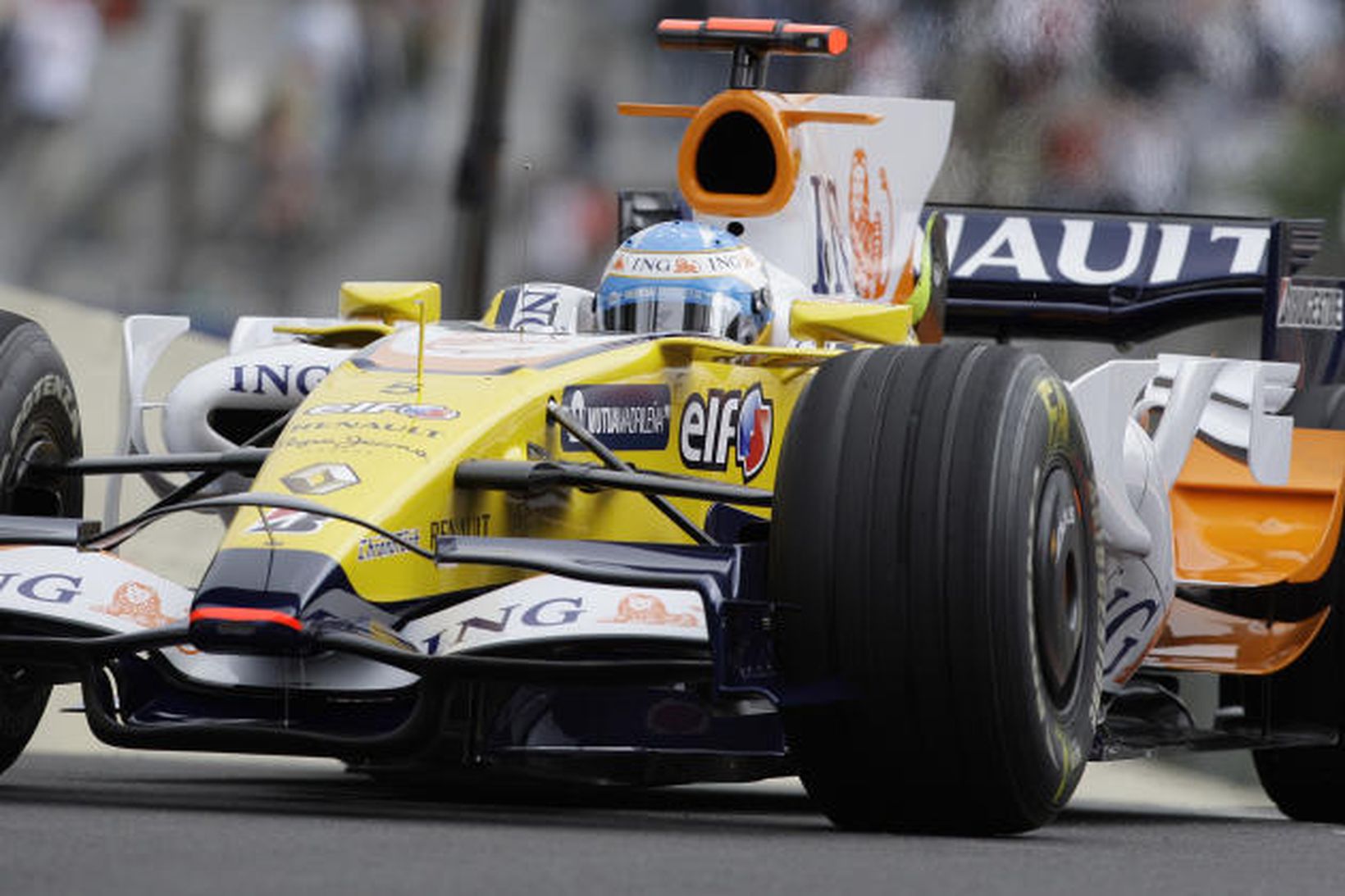 Alonso í Sao Paulo í dag.