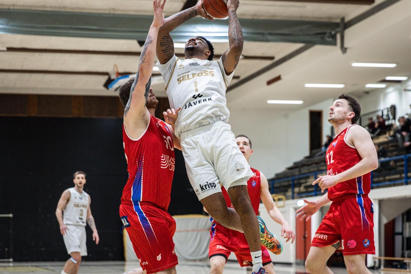 Selfoss jafnaði einvígið