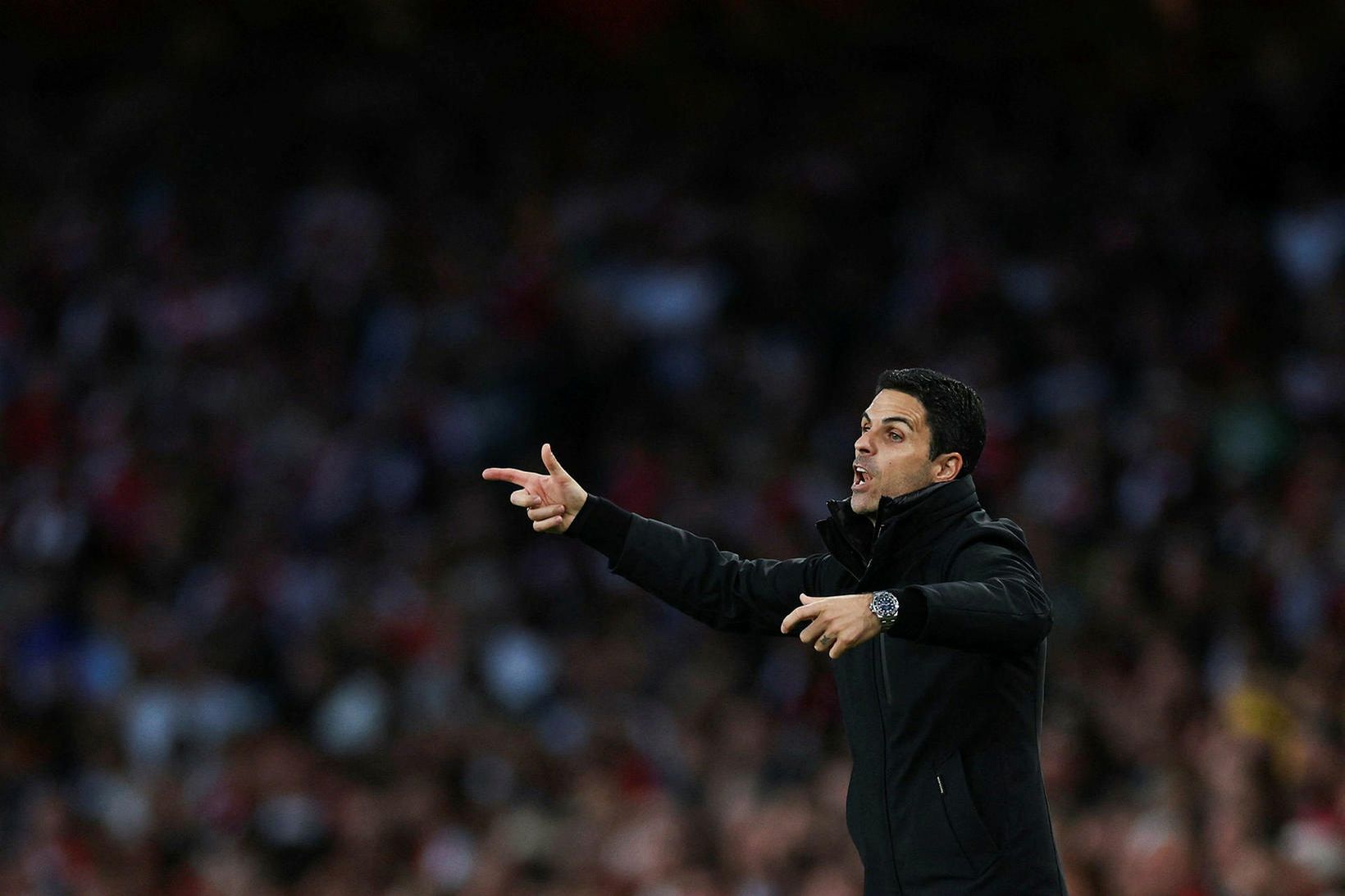 Mikel Arteta á hliðarlínunni í Lundúnum í kvöld.