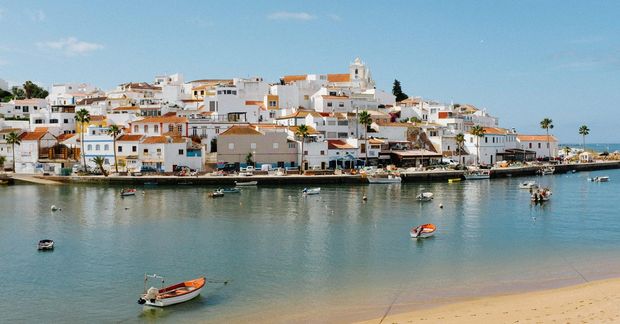 Albufeira er í Algarve-héraði í Portúgal.