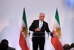 Reza Pahlavi hélt blaðamannafund í París í dag en hann er lykilmaður í stjórnarandstöðu Írans.