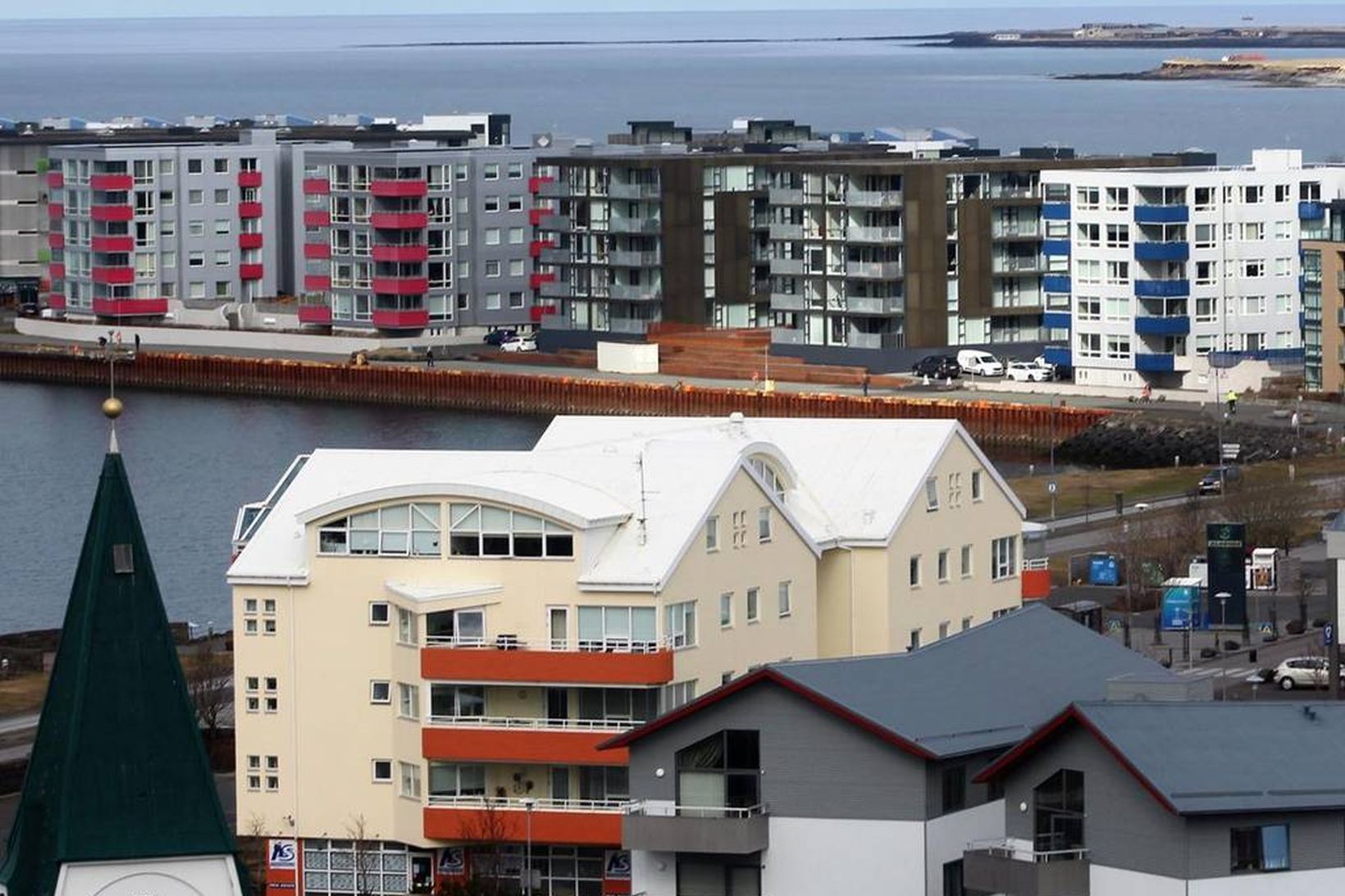 Unnið að lausn vegna ólyktar