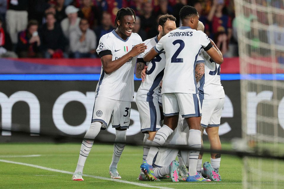 Leikmenn Inter fagna markinu sem Marcus Thuram skoraði strax á fyrstu mínútu í kvöld.