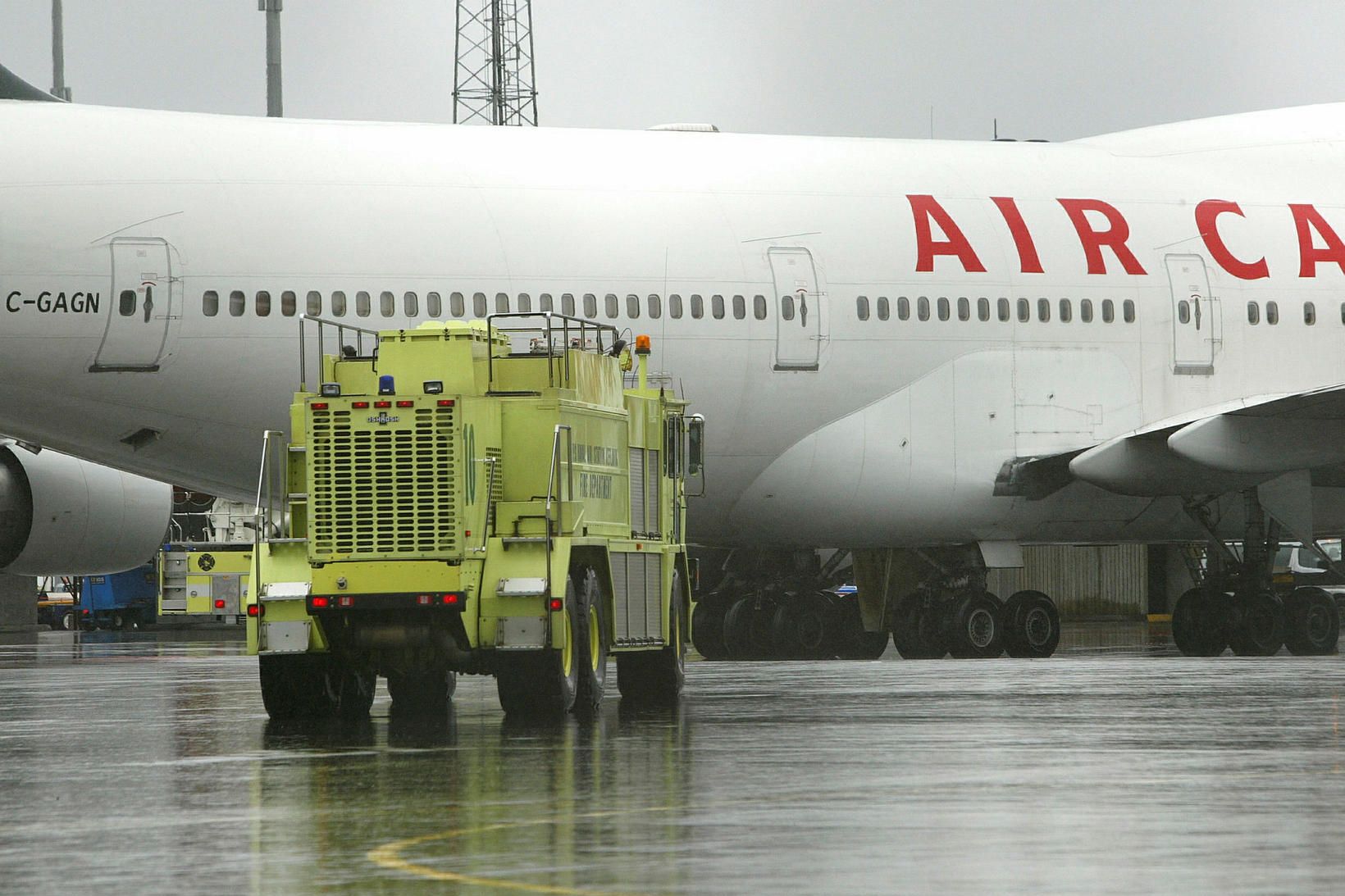 Air Canada hefur verið stefnt af bandarísku öryggisfyrirtæki.