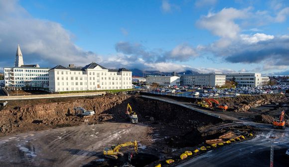 Afkoman versnar um 10 milljarða
