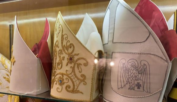 Braut siðareglur til að sjá lík páfans