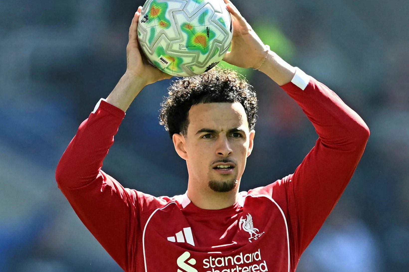 Bjóða í leikmann Liverpool