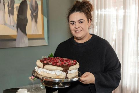 Margrét Ríkharðs bakaði þessa dýrindis púðursykursmarens í tilefni páskana og þróaði nýjann rétt, Burrata-salat, með …