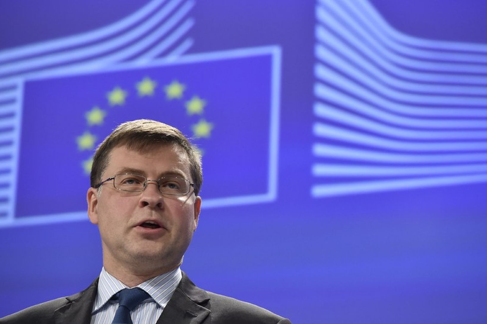 Valdis Dombrovskis, vara­for­seti fram­kvæmda­stjórn­ar Evr­ópu­sam­bands­ins.