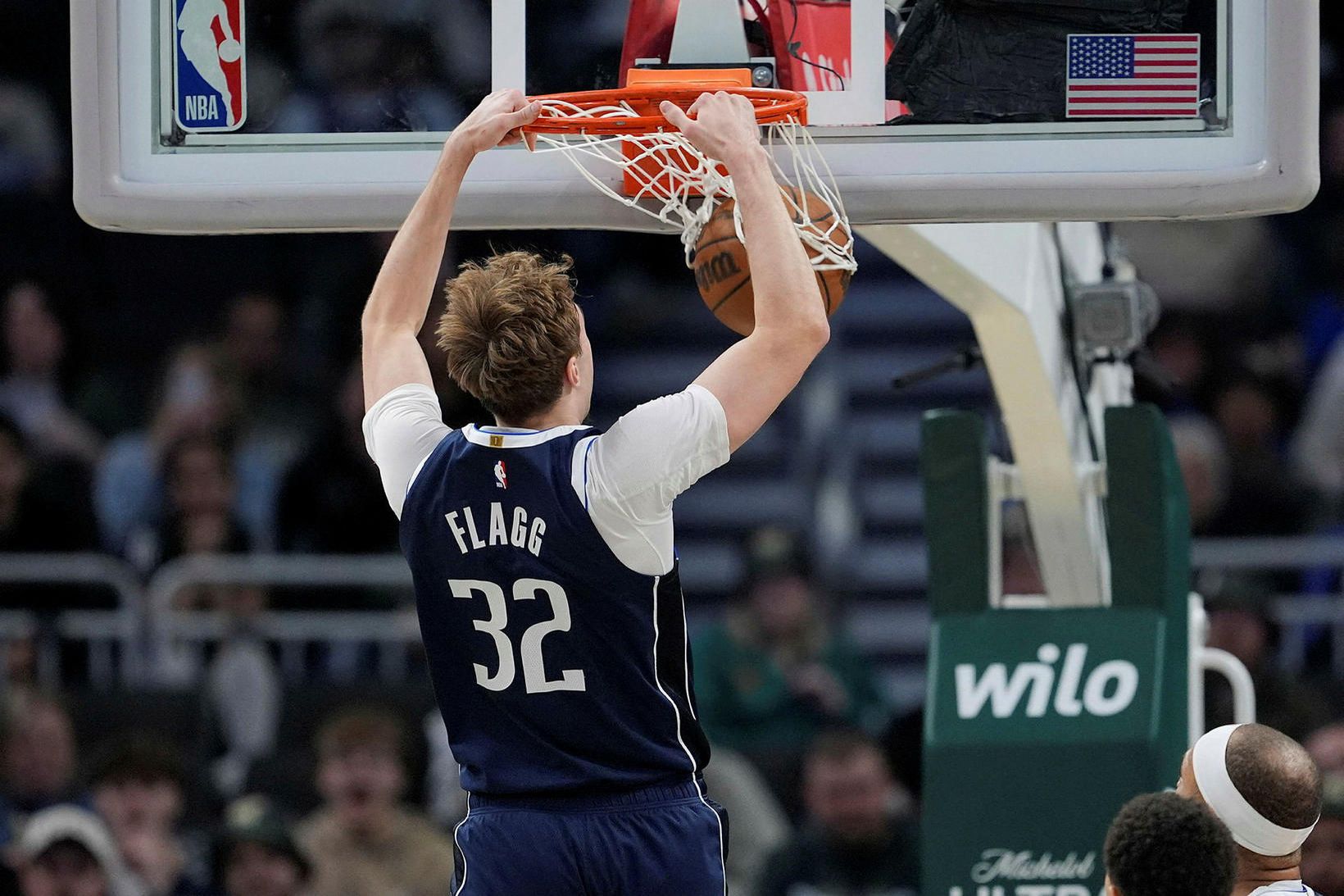 LeBron réð ekki við ungstirnið