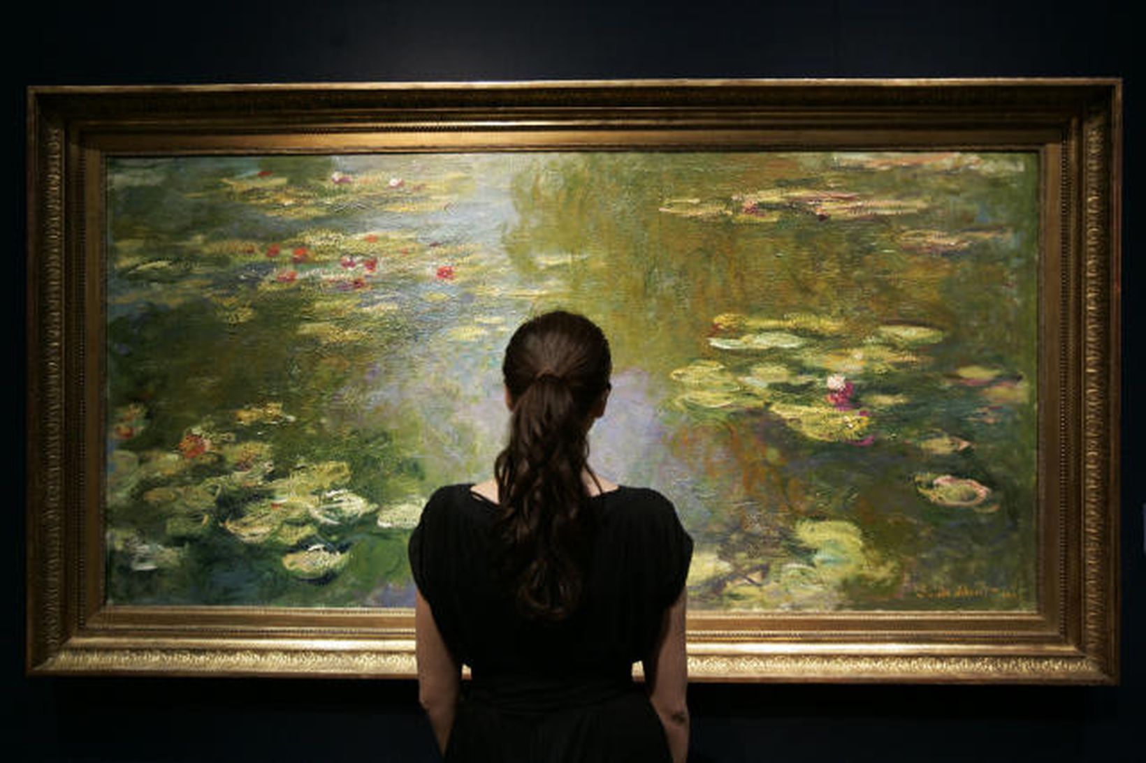 Le Bassin Aux Nympheas eftir Claude Monet.