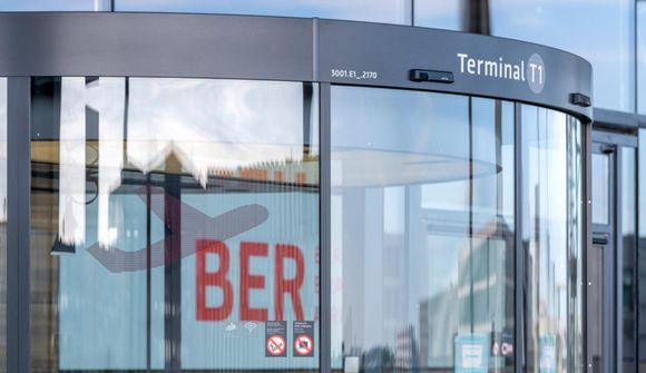 Er í alvöru verið að opna flugvöllinn?