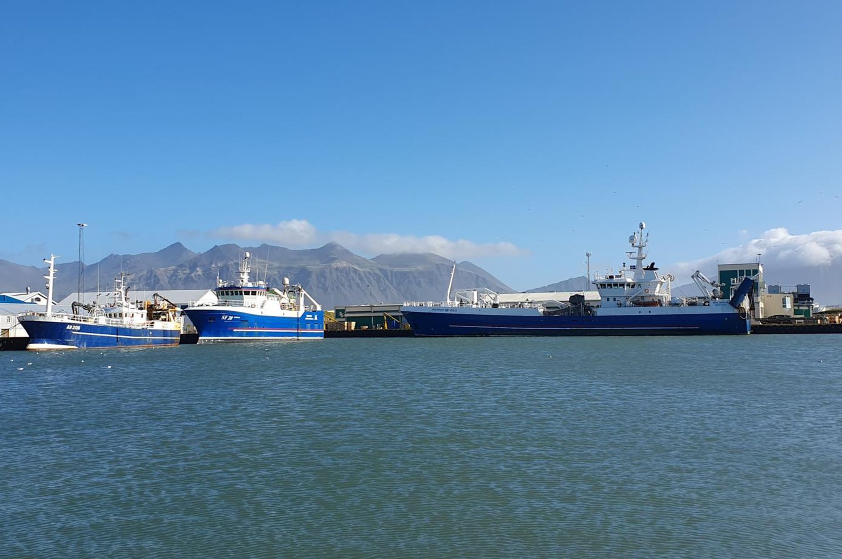 Greiddu fimmtungi meira í veiðigjöld