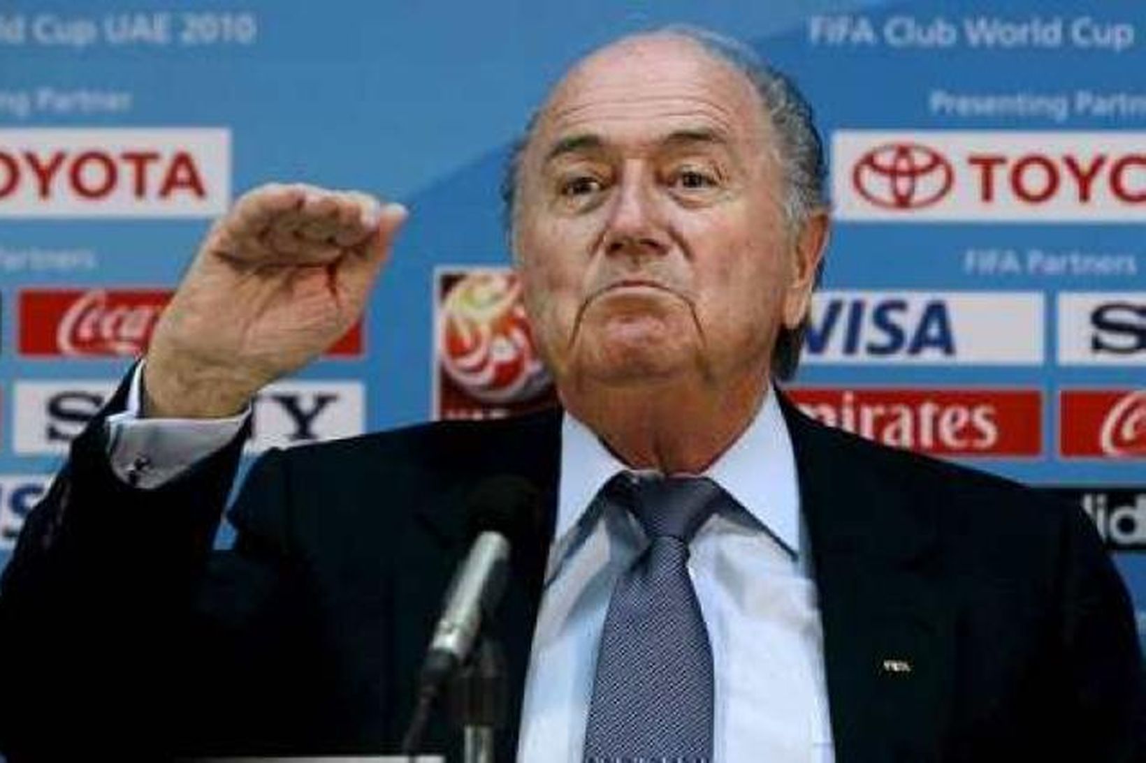 Sepp Blatter á fréttamannafundinum.