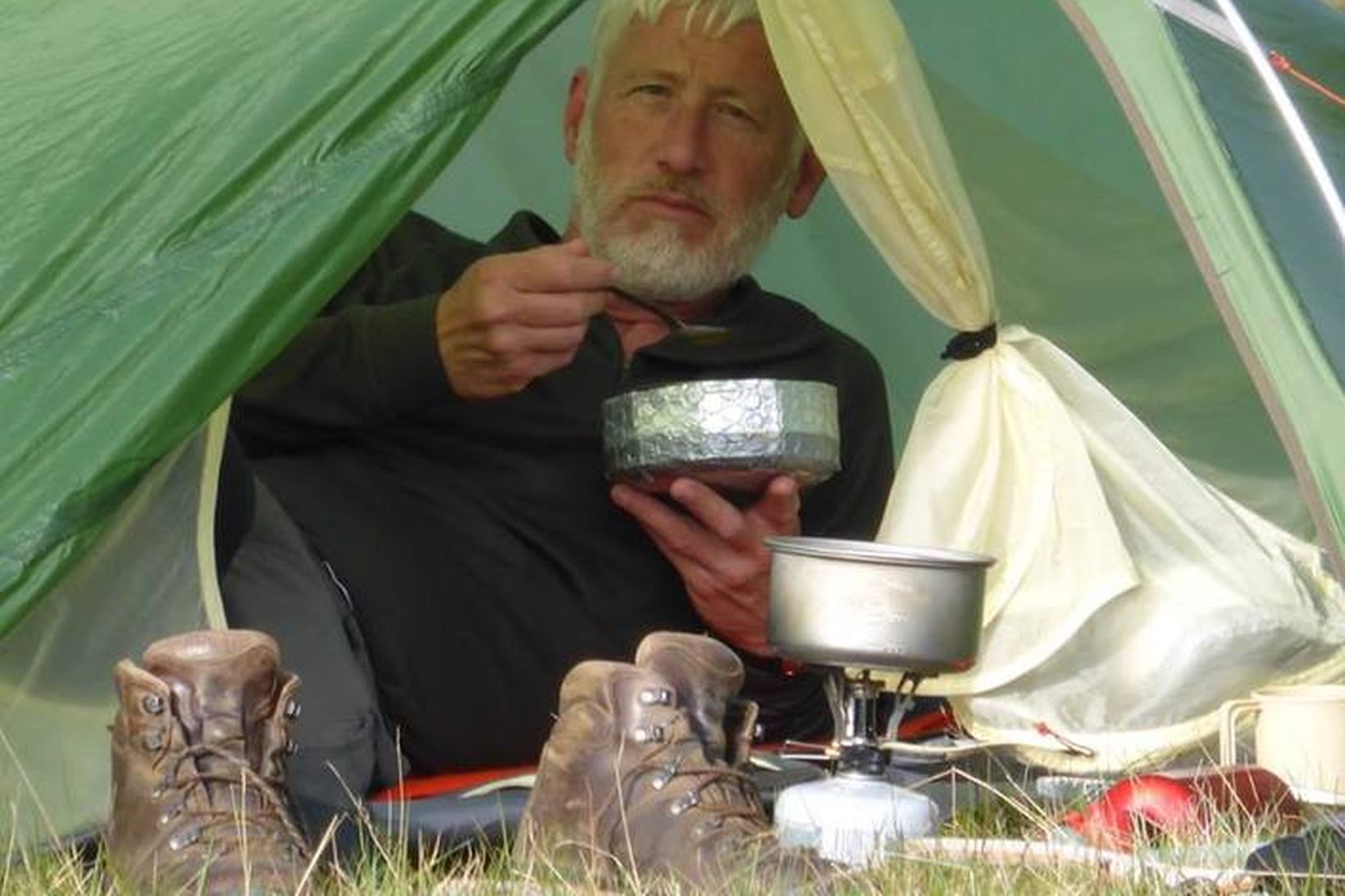 Breski göngumaðurinn Colin Smith fannst í kvöld, heill á húfi.