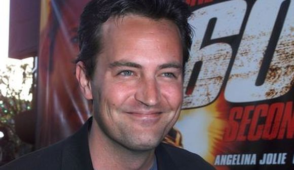 Matthew Perry hættur með unnustu sinni