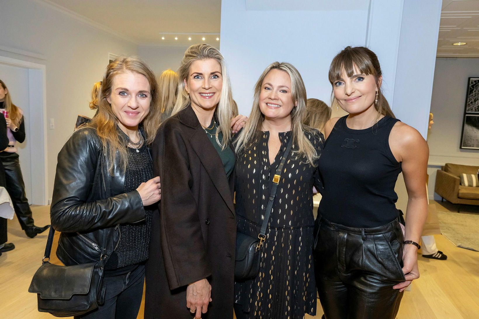 Fögnuðu af öllu hjarta í nýju húsnæði