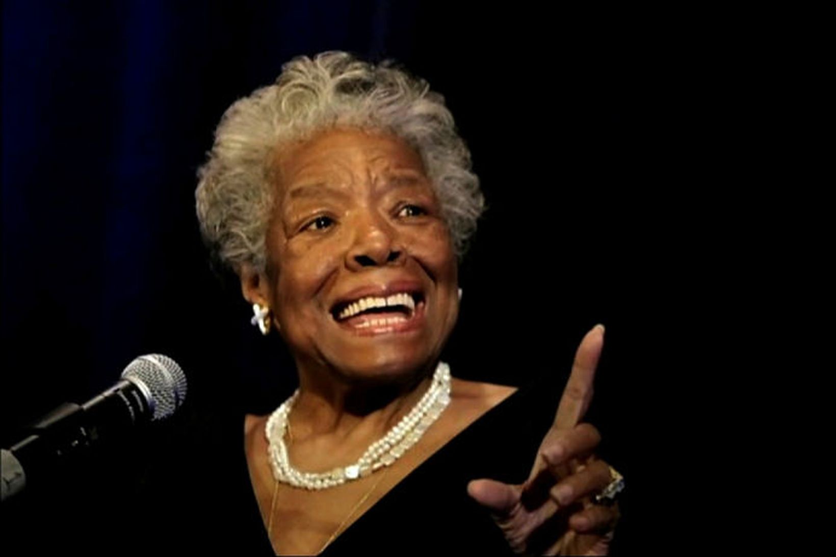 Maya Angelou var andlegur leiðtogi margra í lifanda lífi og …