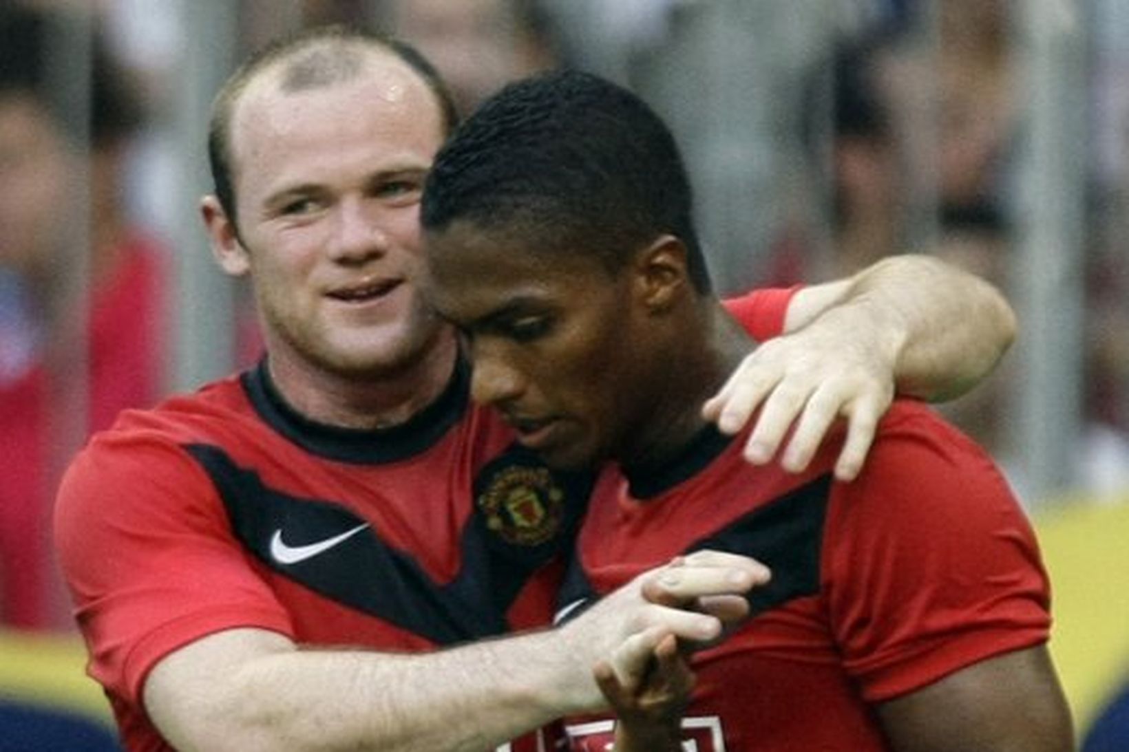 Wayne Rooney og Antonio Valencia mæta Úlfunum í 3. umferð …